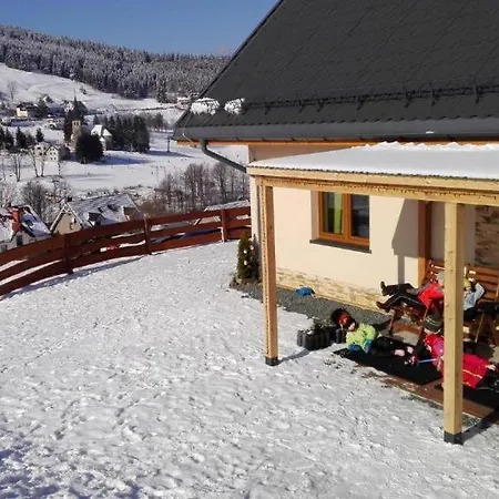 Zieleniec I Komfortowy Dom Z Sauna Dla Duzej Grupy Przy Gorskich Szlakach Шале